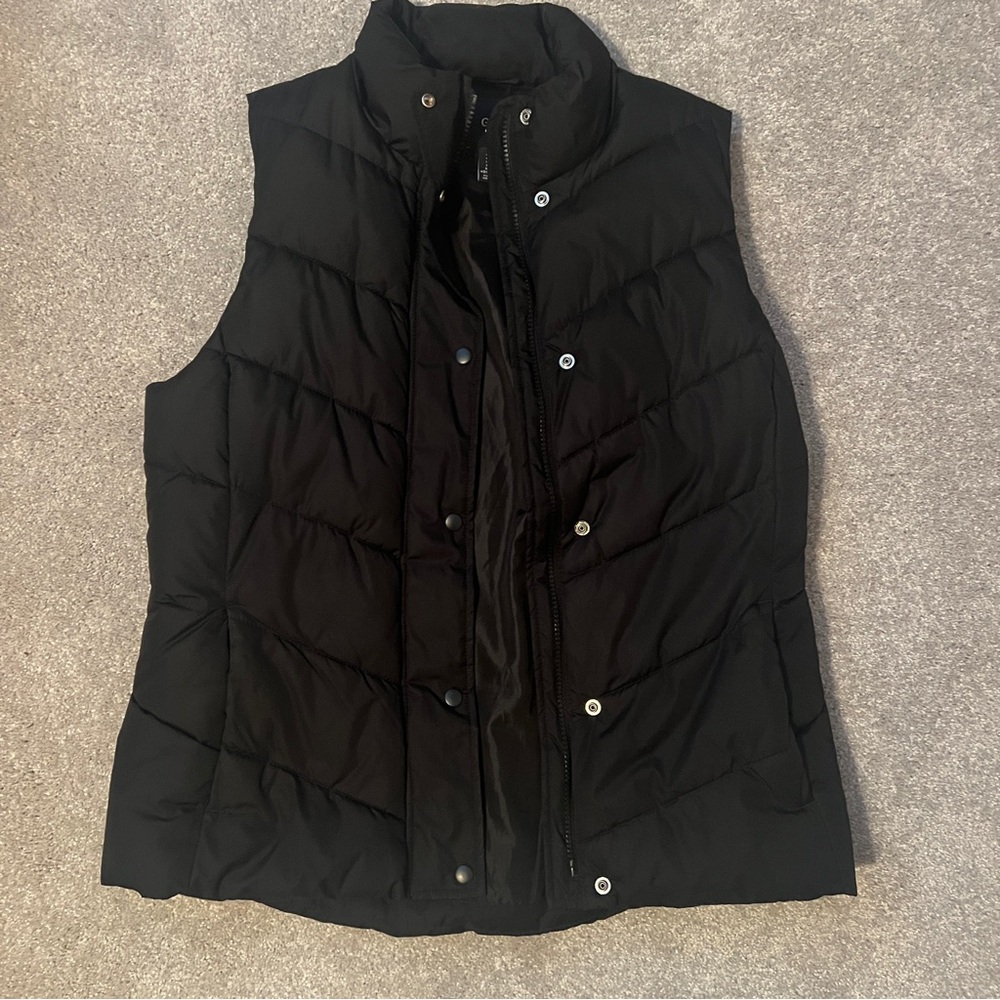 GAP Women's Black Quilted Vest